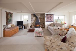 Sitting Room - click for photo gallery